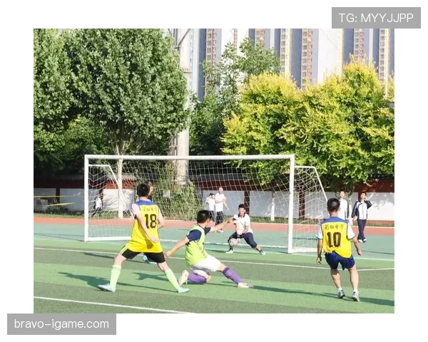 霍村新战术揭秘：进攻套路持续升级，献上精彩足球盛宴