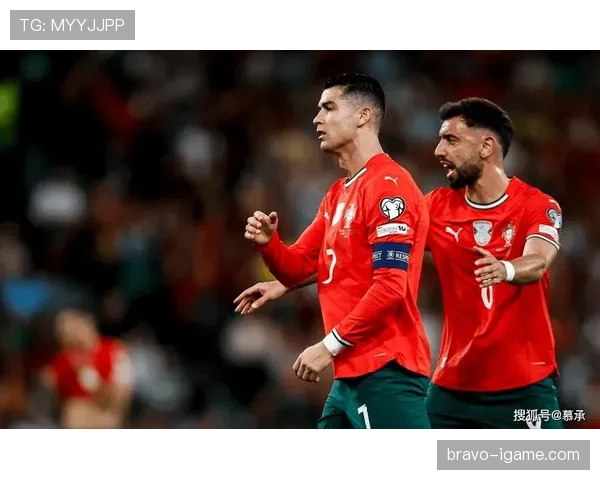 足球巨星高光时刻回顾：经典进球与助攻再现，状态强势回归