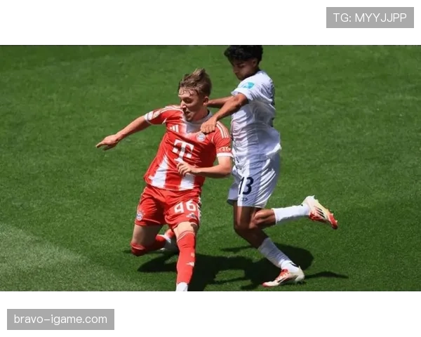 西甲新援首秀惊艳全场，强势表现助球队提升竞争力引球迷热议