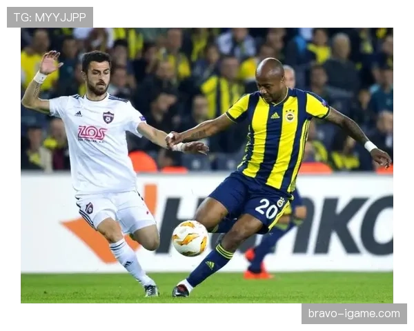 豪门俱乐部新赛季球衣发布，设计亮点与市场反响引关注