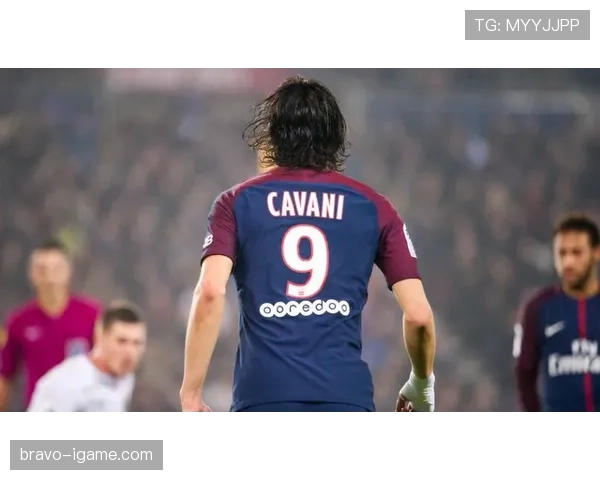 理查德森无球跑动拉开空间 提升球队关键进攻效率